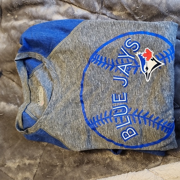 Ladies top - Picture 1 of 3